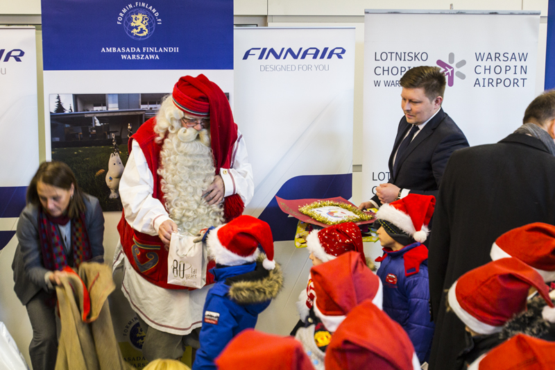 Święty Mikołaj z Laponii przyjeżdża do Polski