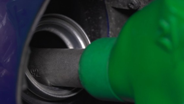Ropa gorsza od benzyny? Badanie jakości paliwa