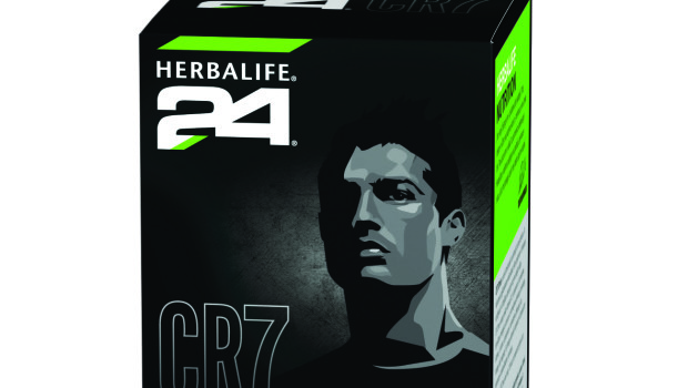 Cristiano Ronaldo twarzą napoju sportowego „CR7 Drive”