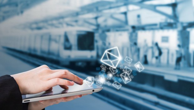 SMS w transporcie i logistyce –  jak używać go dla rozwoju biznesu?