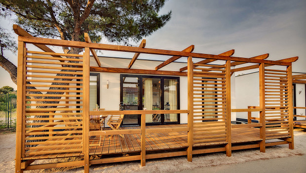 LS Tech-Homes zbuduje ekologiczne domki w Chorwacji. Nowy kontrakt firmy o wartości prawie 12 mln zł