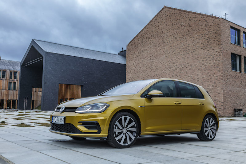 Volkswagen po raz kolejny notuje wzrost sprzedaży w Polsce. Najczęściej rejestrowane modele to Golf, Passat i Tiguan