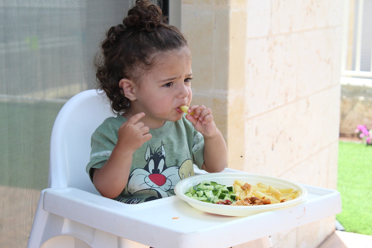 Tadek-niejadek, czyli jak pobudzić apetyt u dziecka
