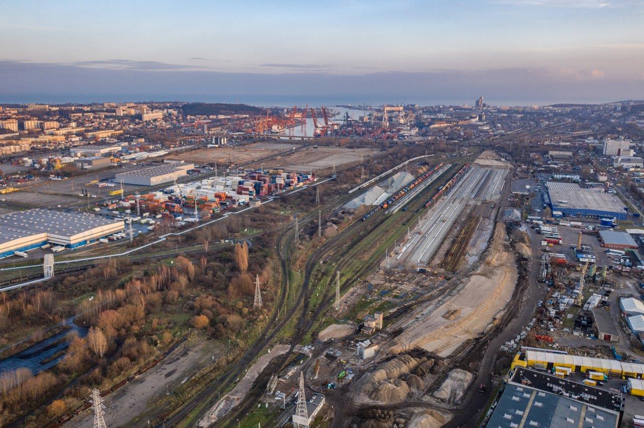 Węzeł kolejowy Gdynia Port zmodernizowany już w 30%