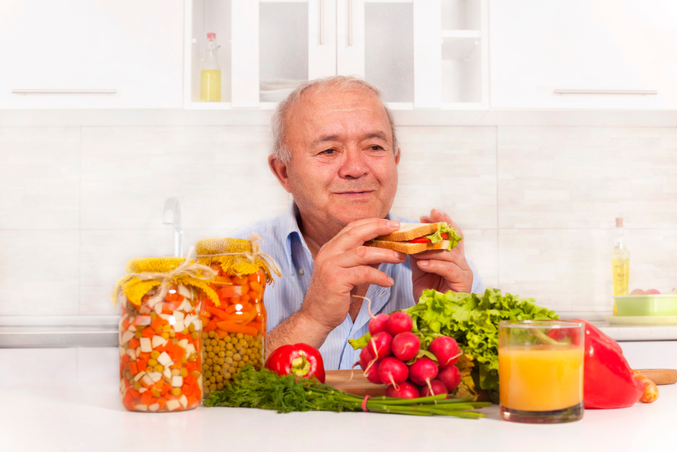 Jak powinna wyglądać dieta seniora? 88% Polaków uważa, że nie ma na ten temat wystarczającej wiedzy