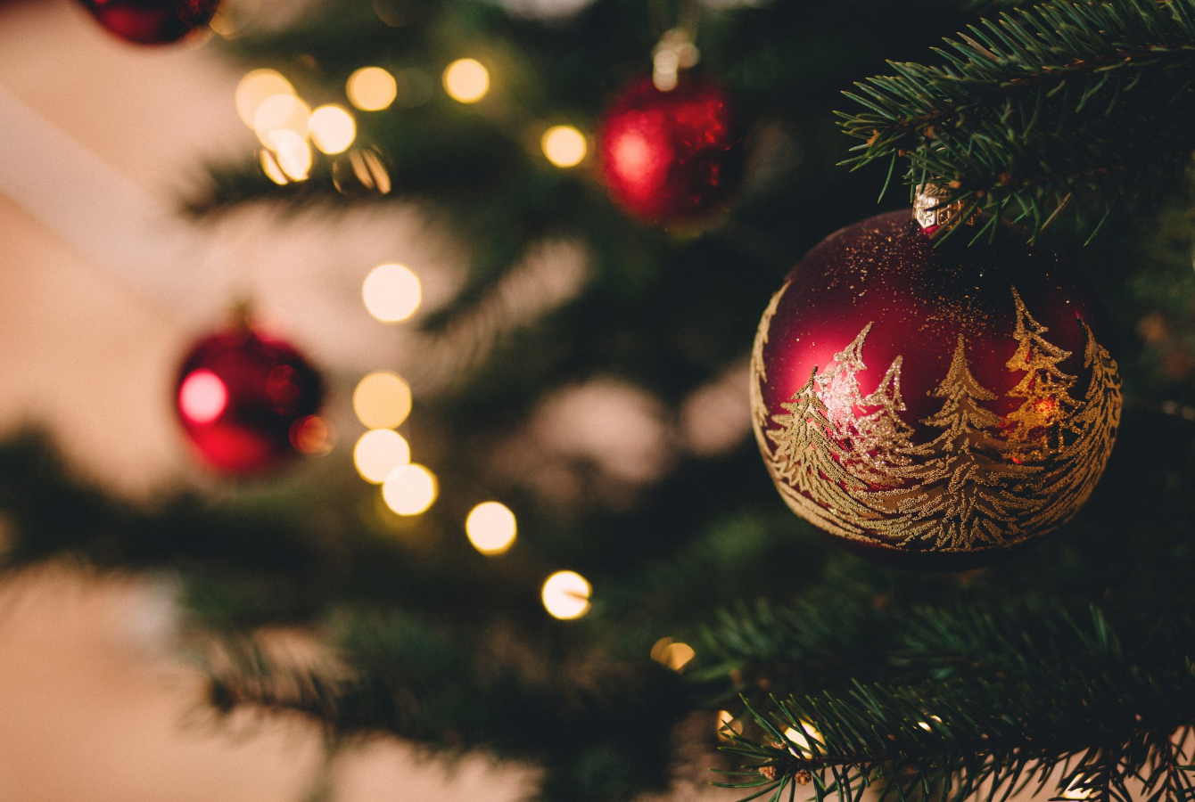 Mikołaj sięga głębiej do kieszeni – w tym roku na Boże Narodzenie wydamy średnio 2 129 zł